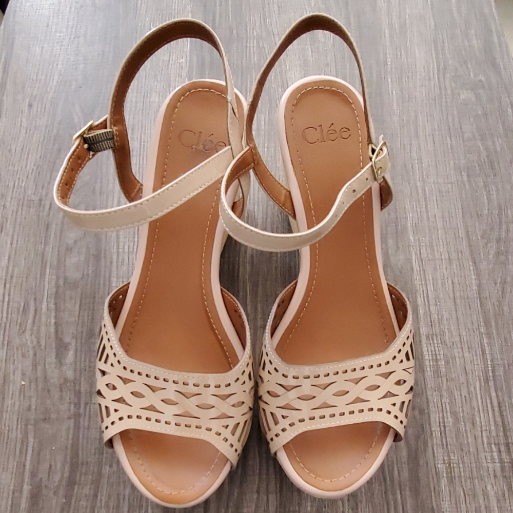 NUDE SHOES
